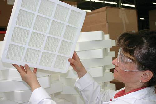 Visual inspection of filter element.
